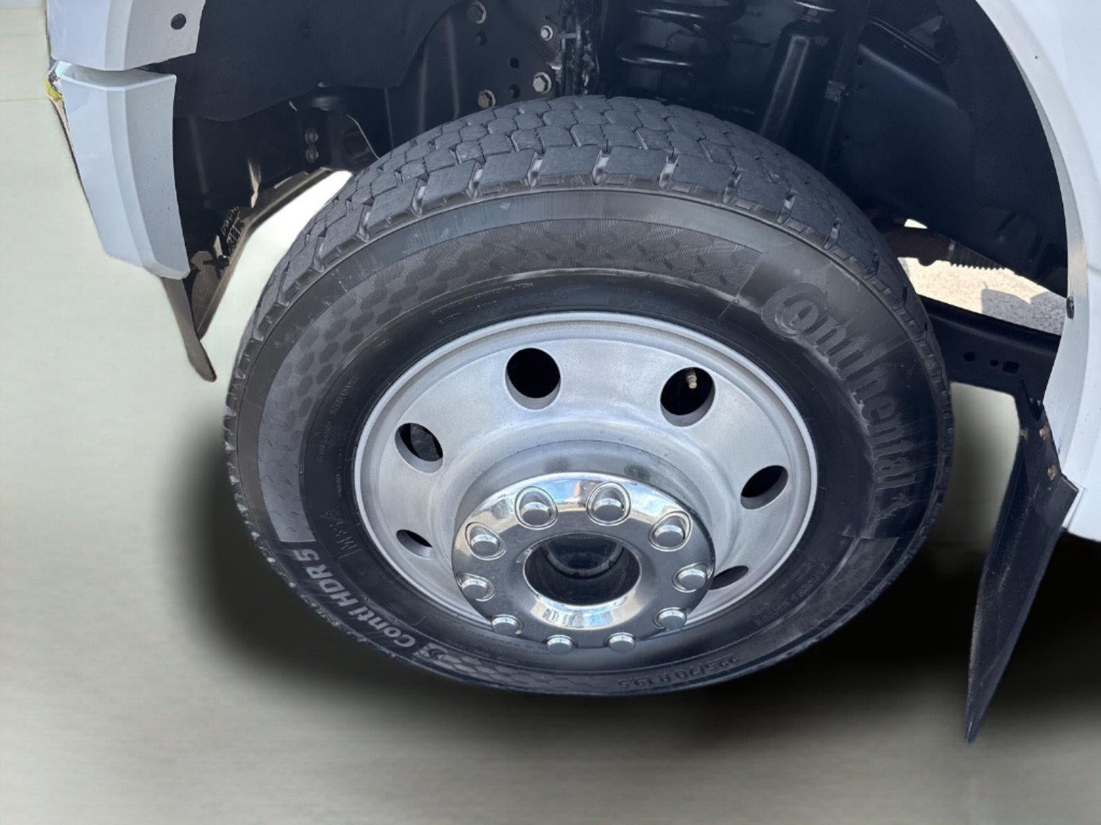 2024 Ford Super Duty F-450 DRW XL