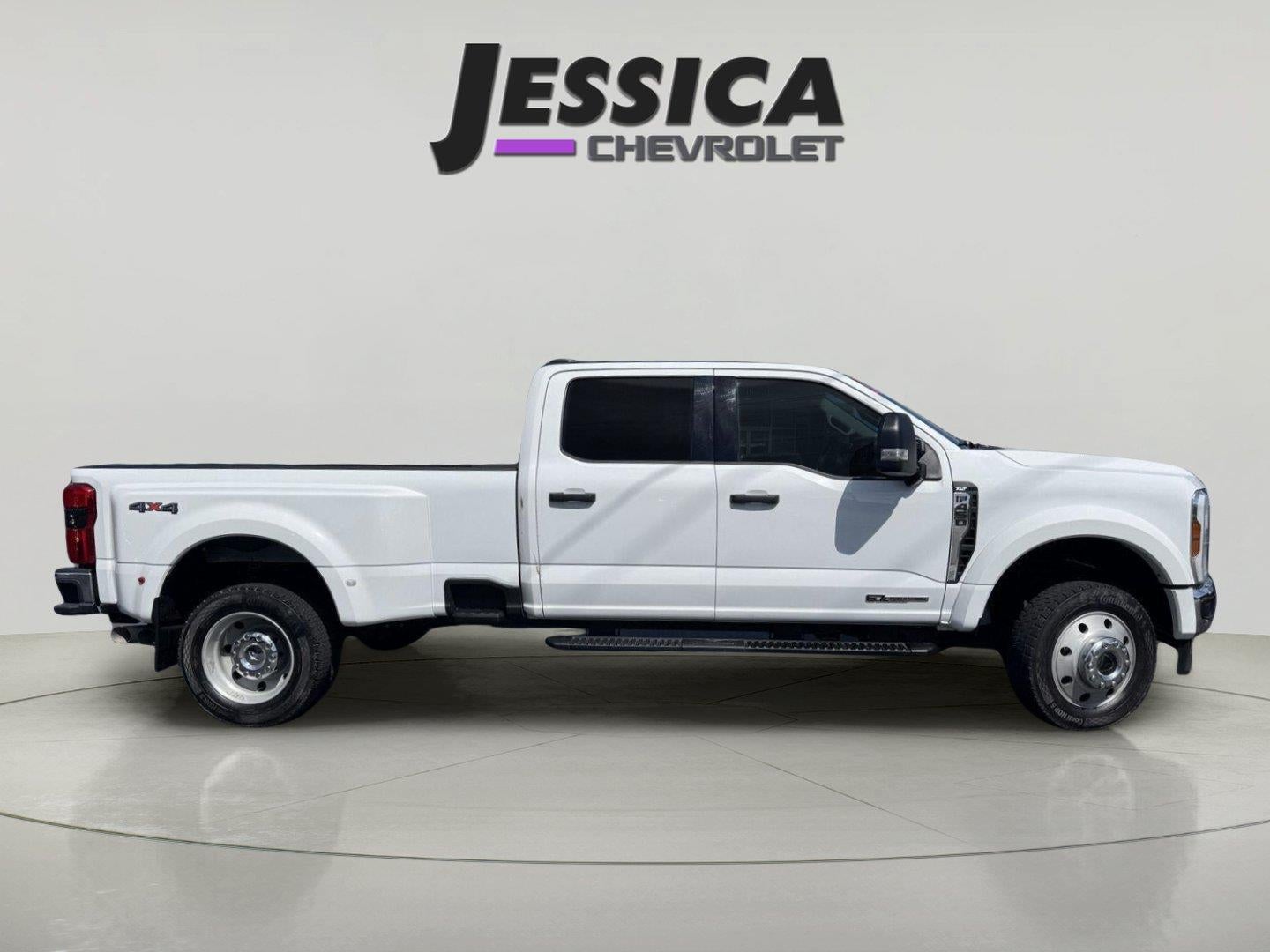 2024 Ford Super Duty F-450 DRW XL