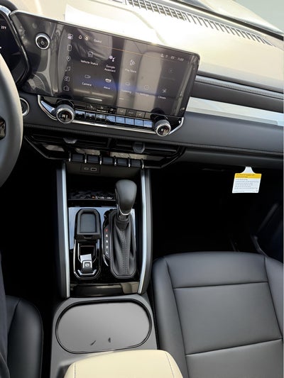 2025 Chevrolet Colorado WT/LT