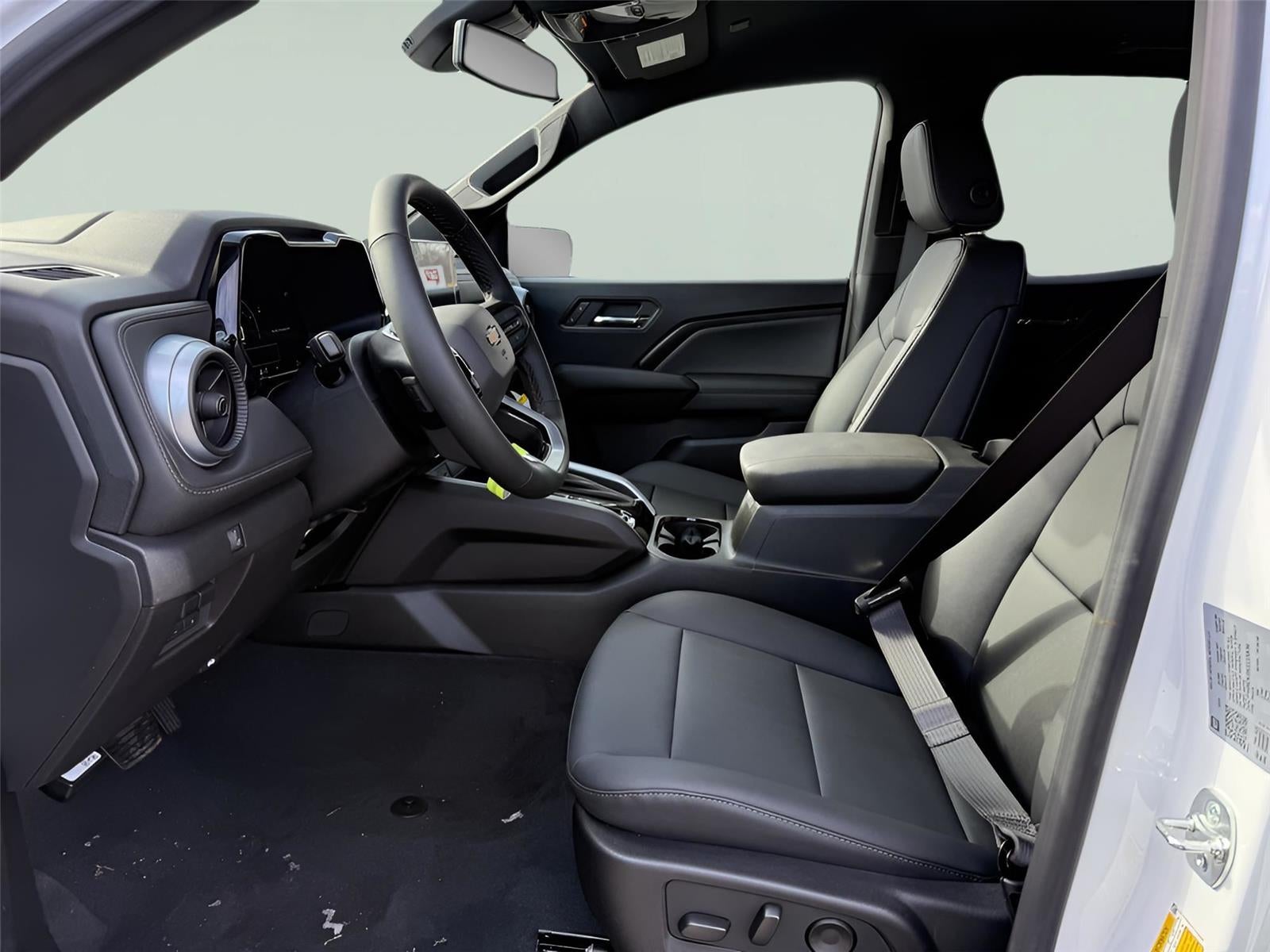 2025 Chevrolet Colorado WT/LT