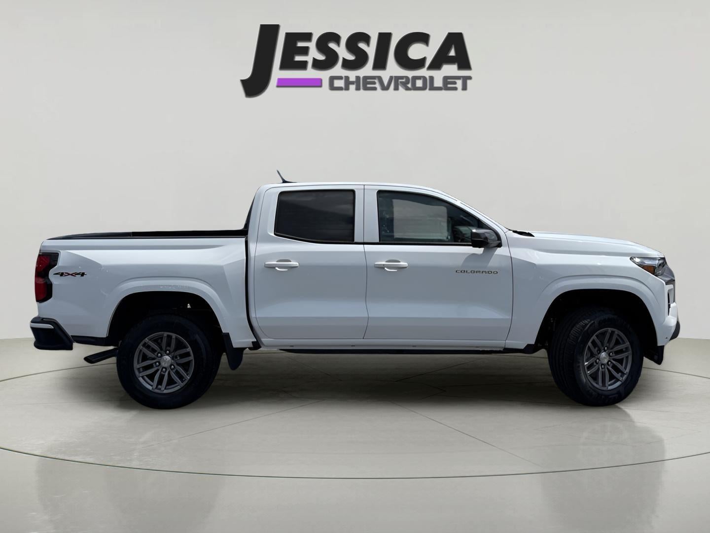 2025 Chevrolet Colorado WT/LT