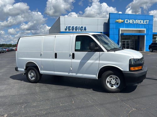 2025 Chevrolet Express Cargo WT