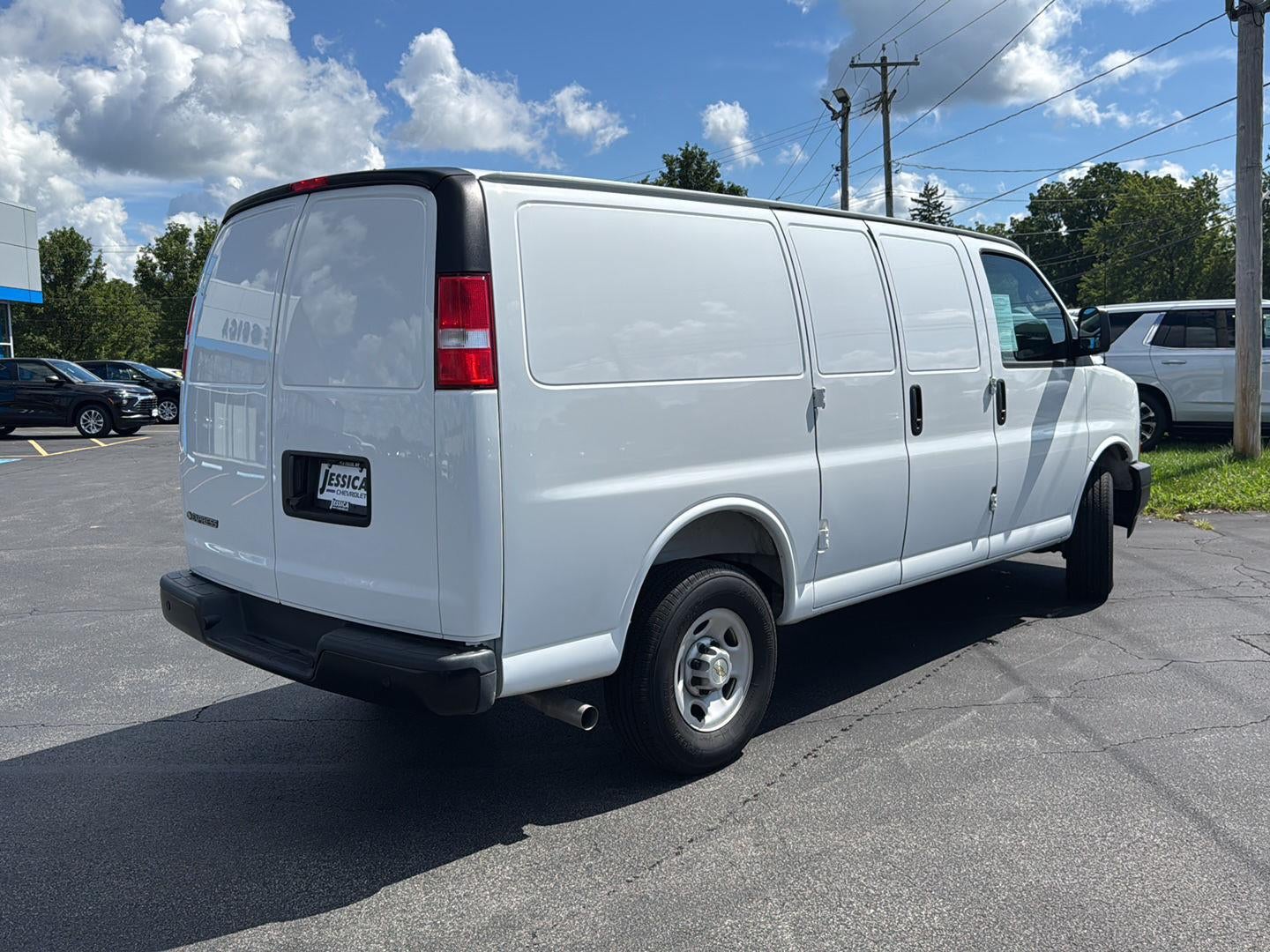 2025 Chevrolet Express Cargo WT