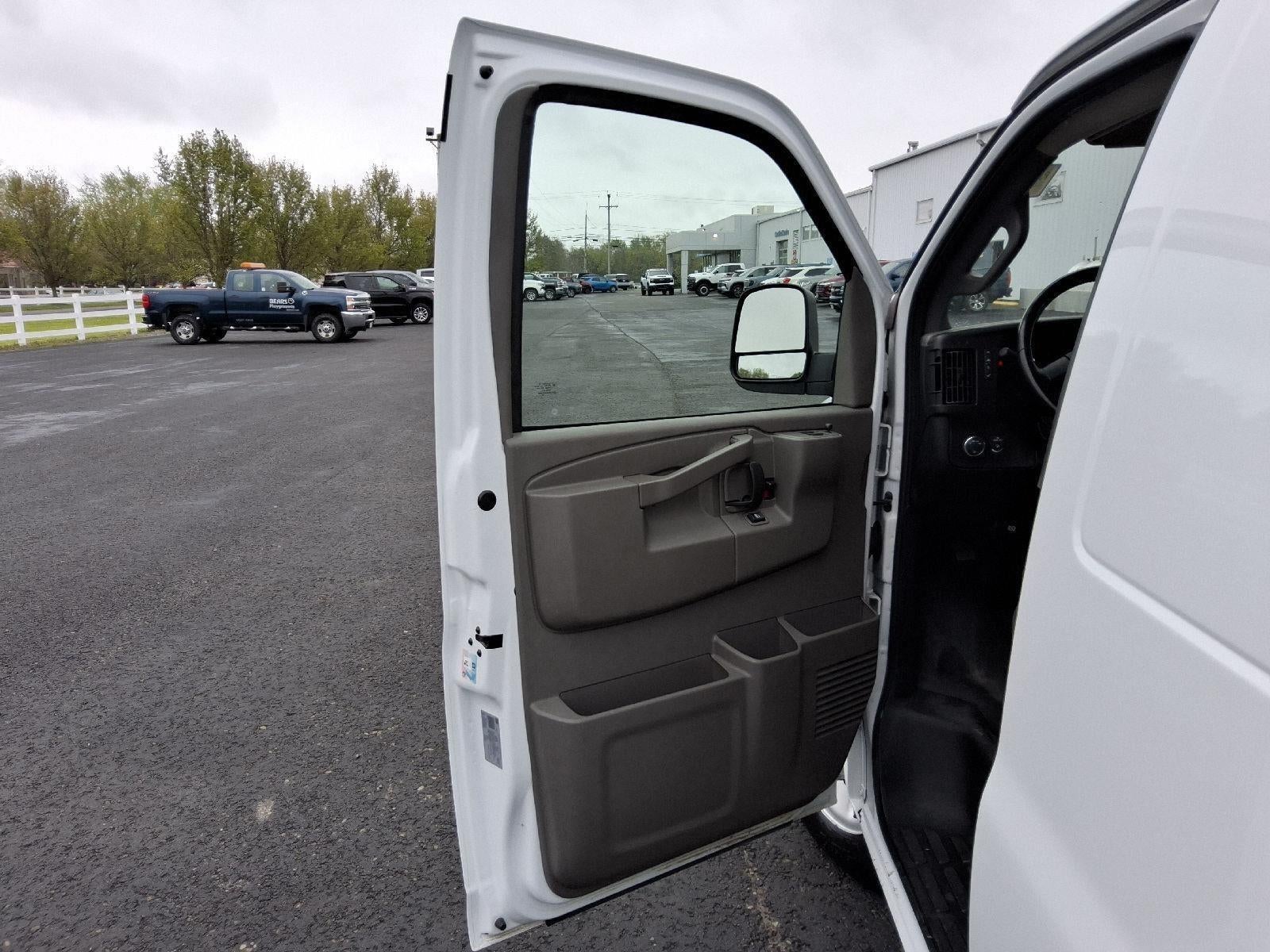 2023 Chevrolet Express Cargo 2500 WT