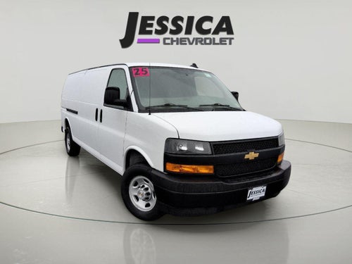 2025 Chevrolet Express Cargo WT