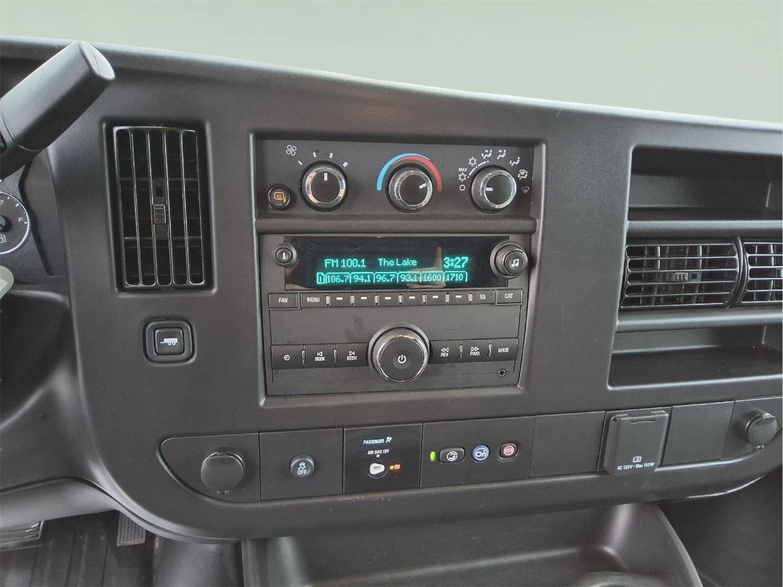 2025 Chevrolet Express Cargo WT