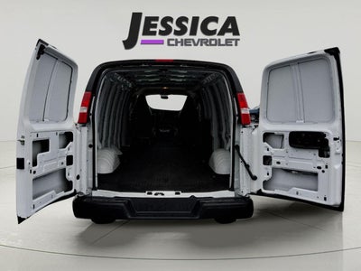2025 Chevrolet Express Cargo WT
