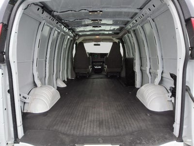 2025 Chevrolet Express Cargo WT