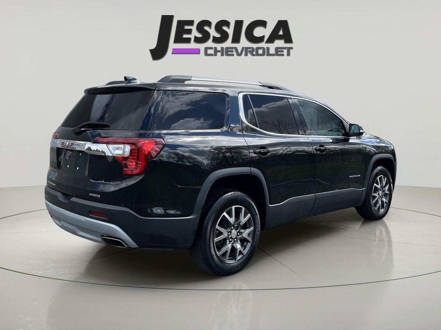 2023 GMC Acadia SLT