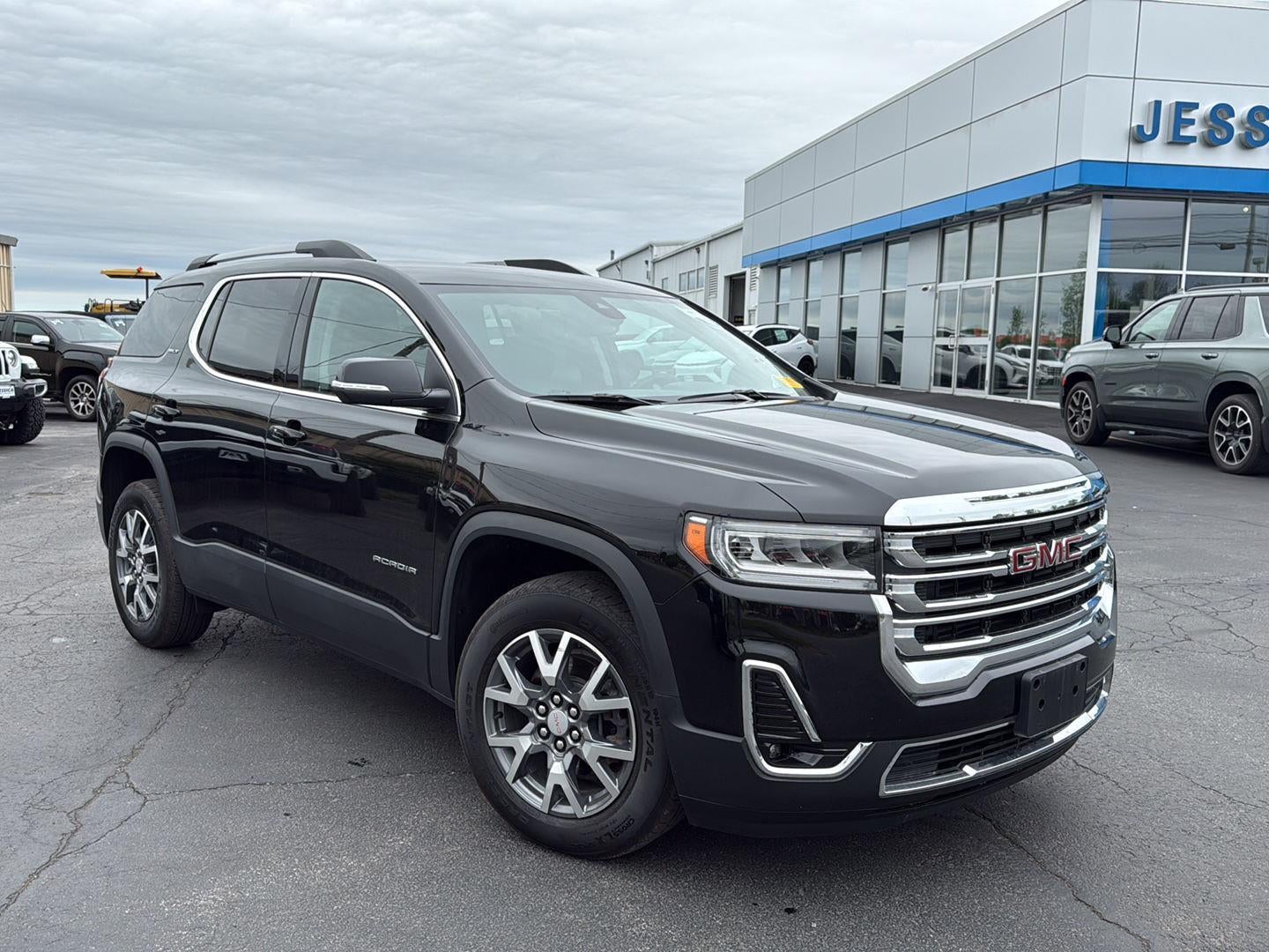 2023 GMC Acadia SLT AWD's photo