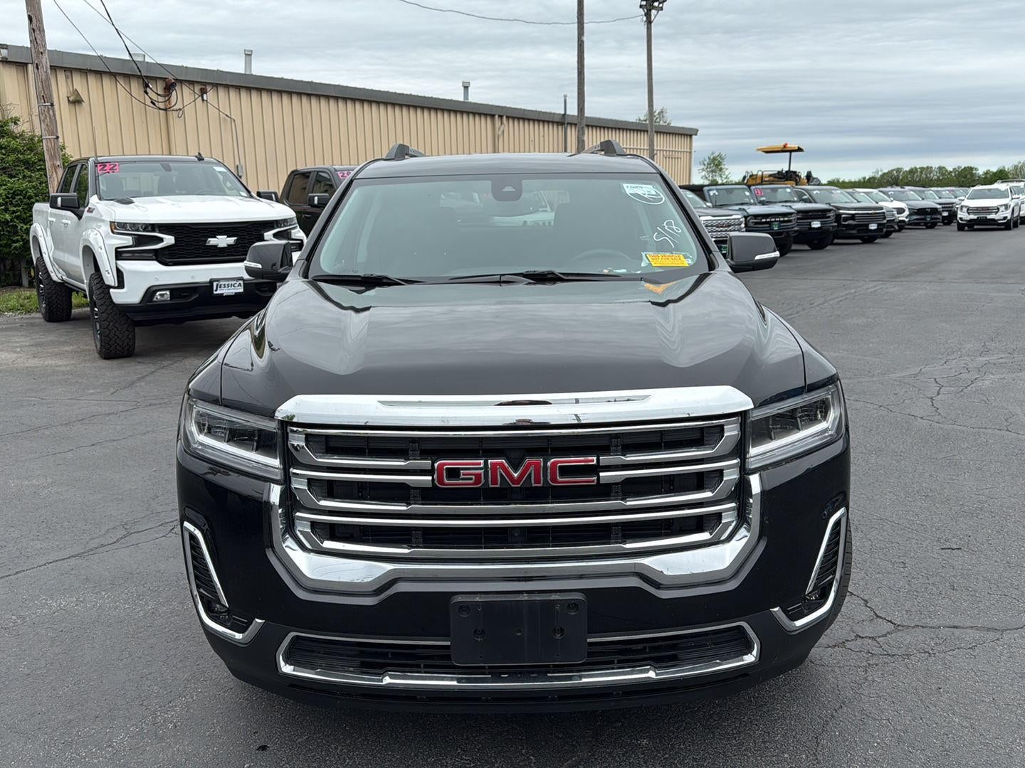 2023 GMC Acadia SLT