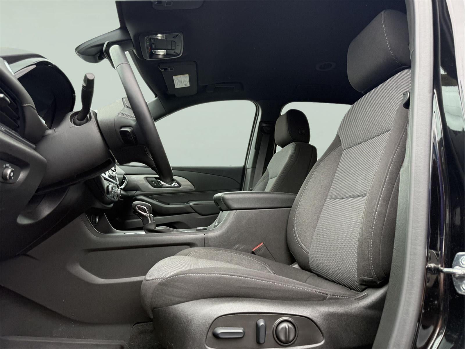 2024 Chevrolet Traverse Limited LT Cloth