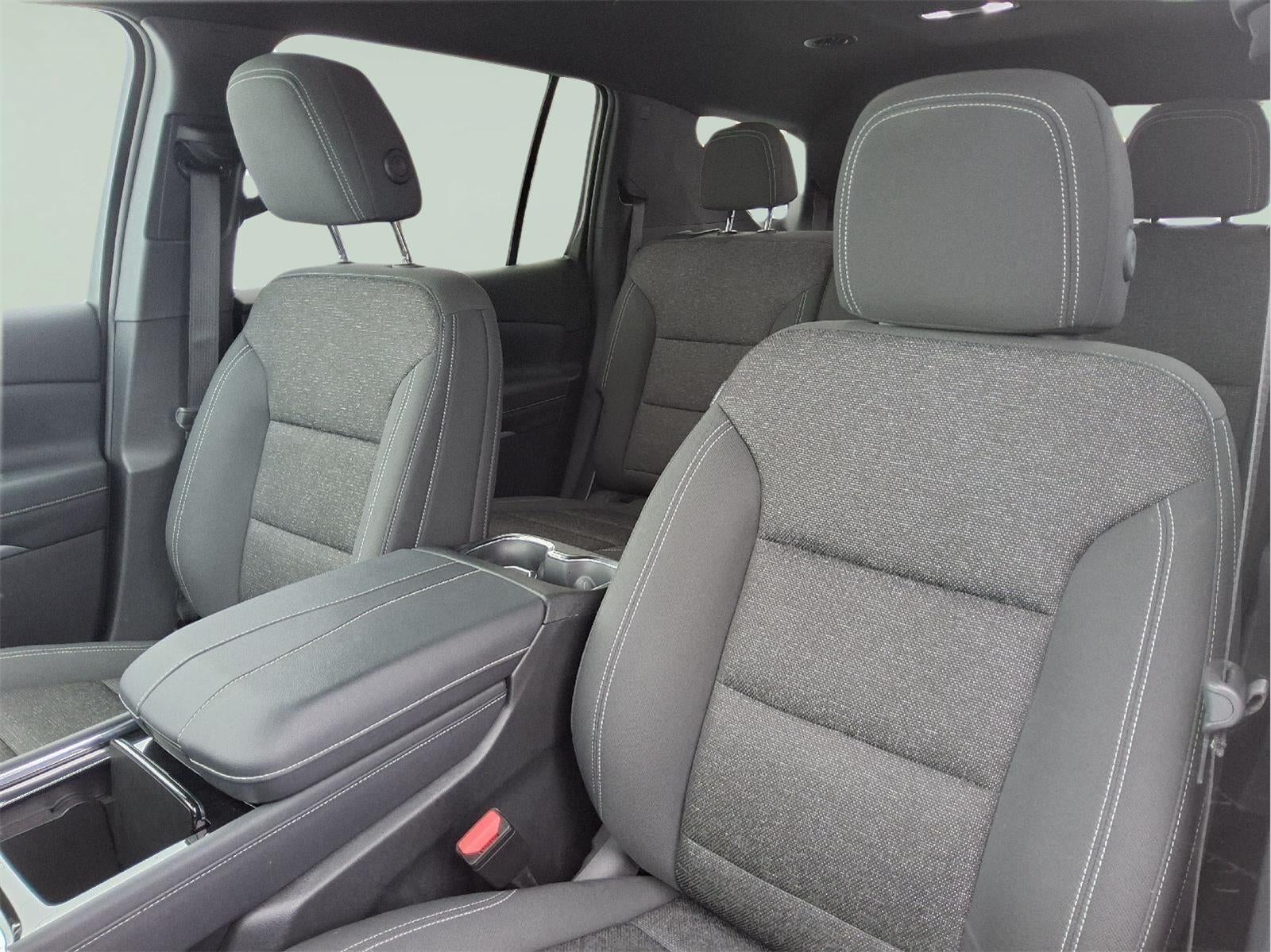 2024 Chevrolet Traverse LS