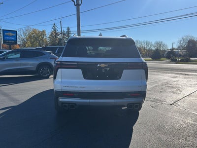 2024 Chevrolet Traverse LT