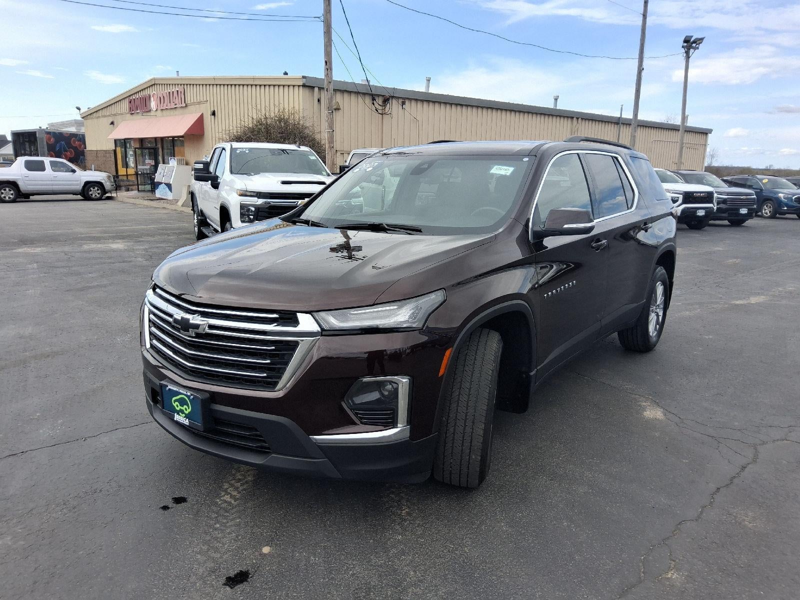 2023 Chevrolet Traverse LT Cloth
