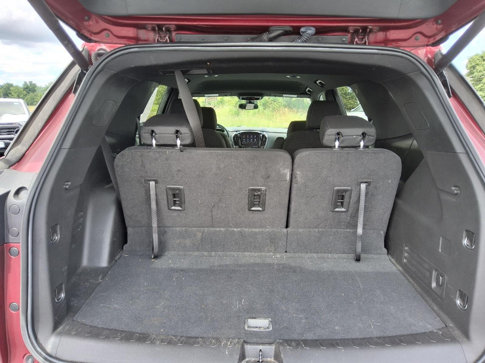 2022 Chevrolet Traverse LT Cloth