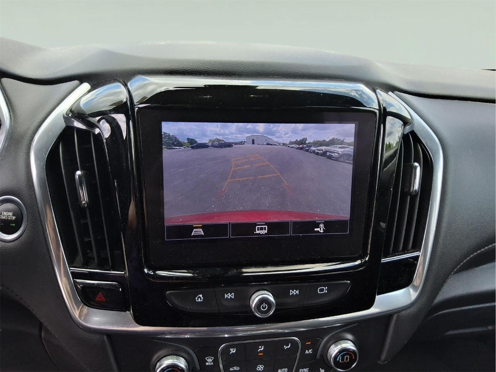 2022 Chevrolet Traverse LT Cloth