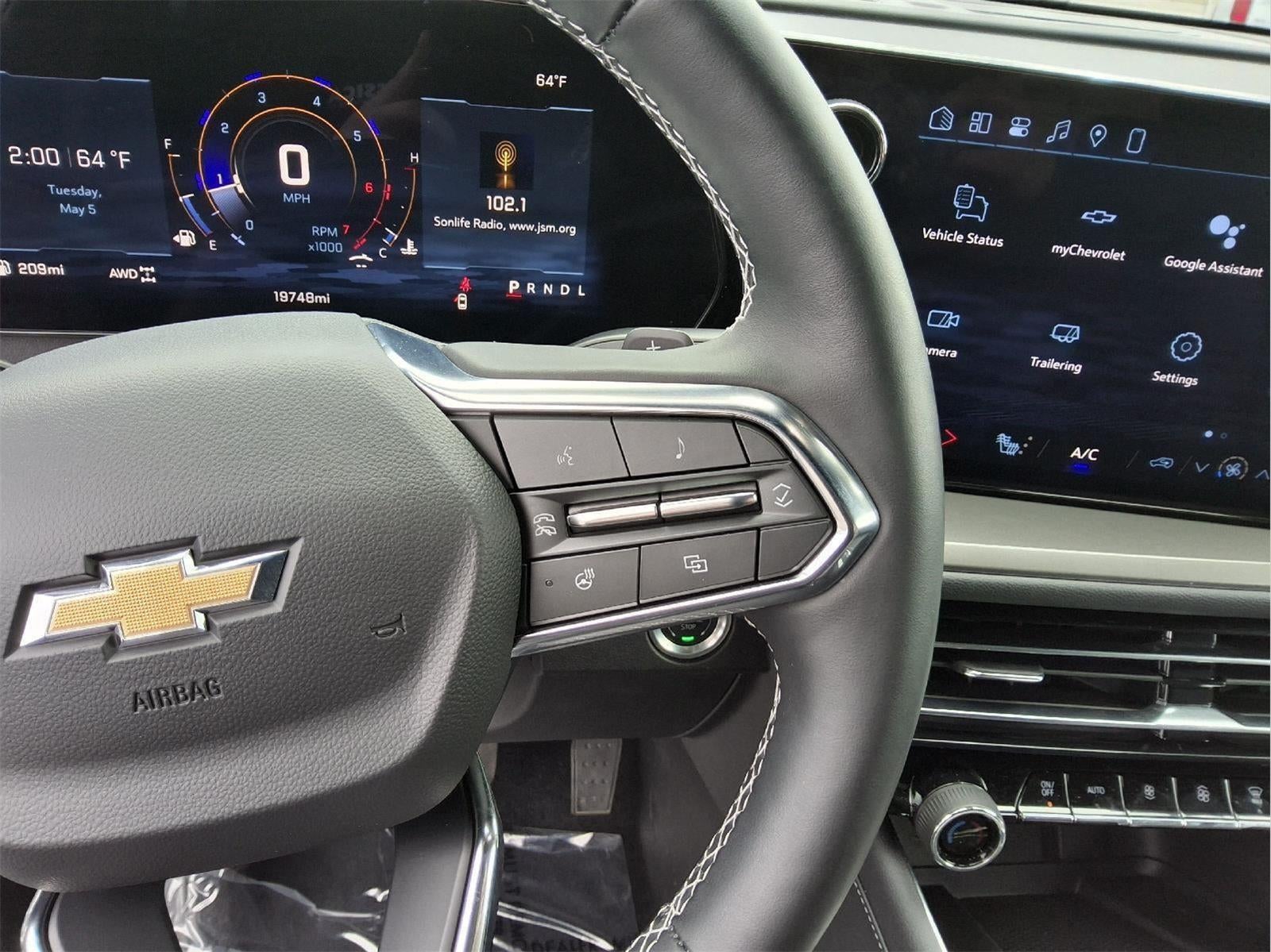 2025 Chevrolet Traverse LT