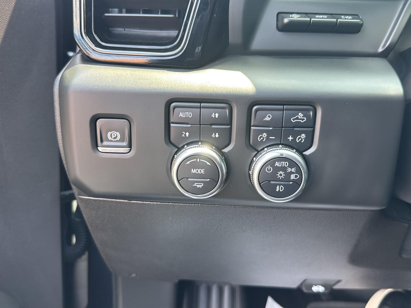 2024 GMC Sierra 2500 HD AT4X