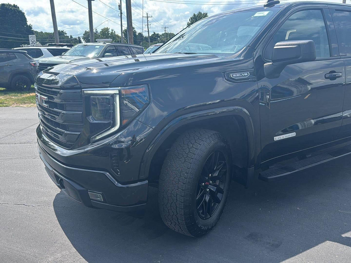 2024 GMC Sierra 1500 Elevation