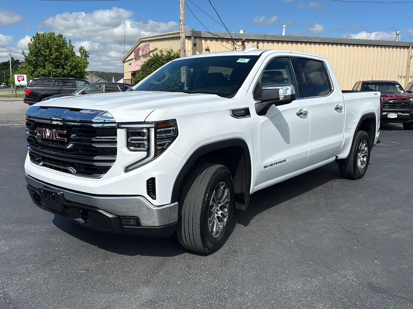 2025 GMC Sierra 1500 SLT