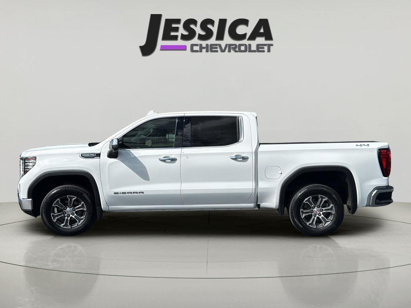 2025 GMC Sierra 1500 SLT