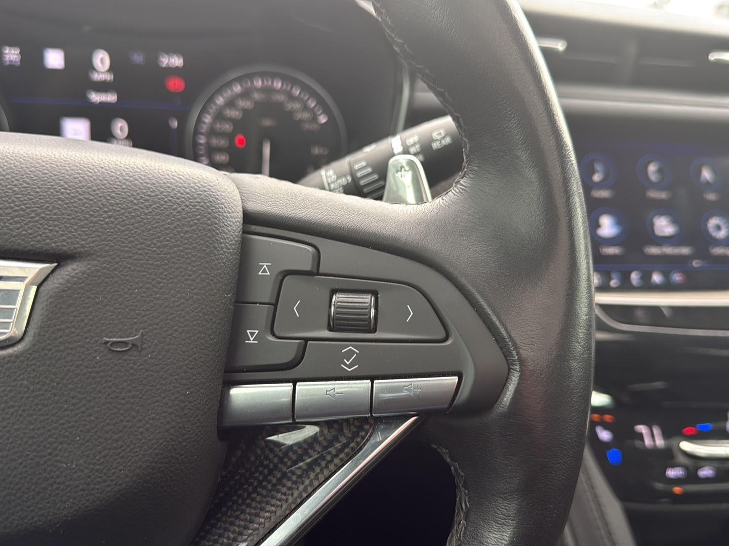 2024 Cadillac XT6 Sport