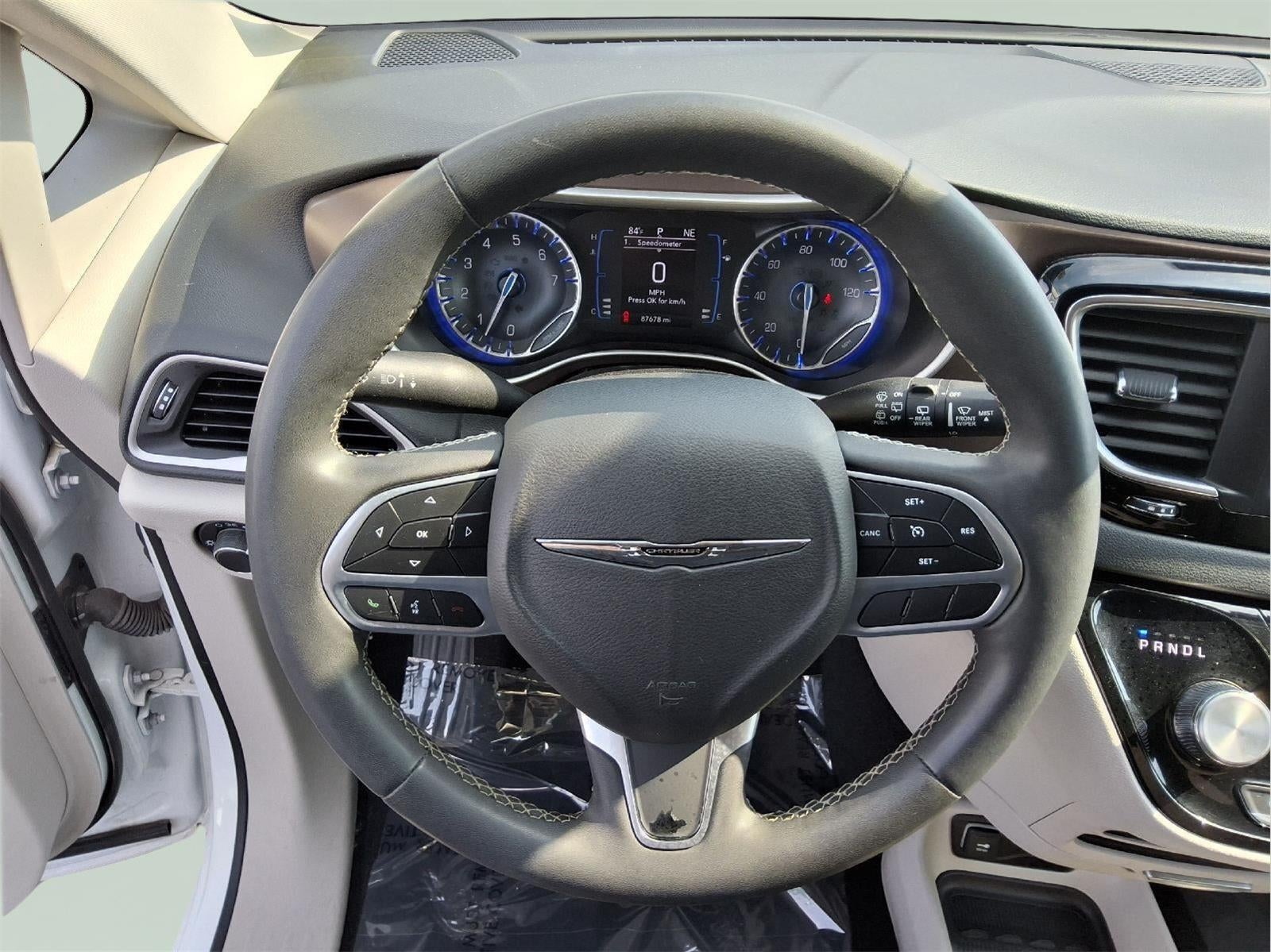 2023 Chrysler Voyager LX