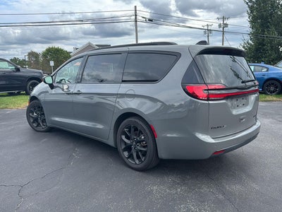 2025 Chrysler Pacifica Limited