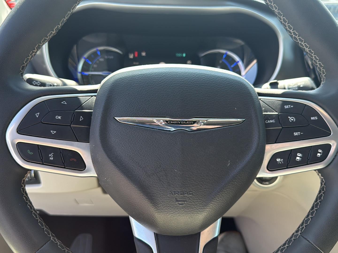 2023 Chrysler Pacifica Hybrid Touring L