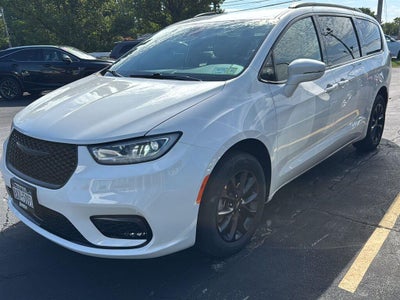 2021 Chrysler Pacifica Touring L AWD