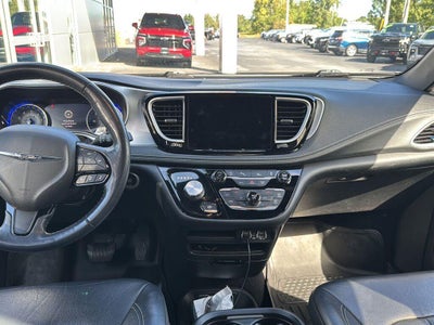 2021 Chrysler Pacifica Touring L AWD