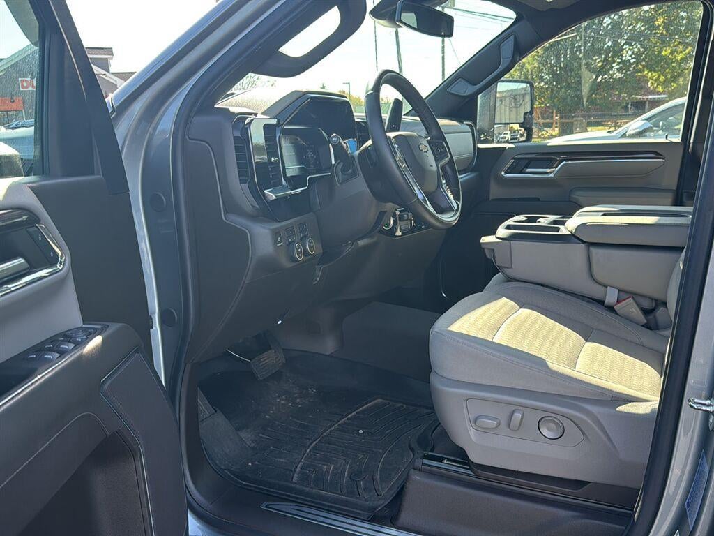 2024 Chevrolet Silverado 3500 HD LT