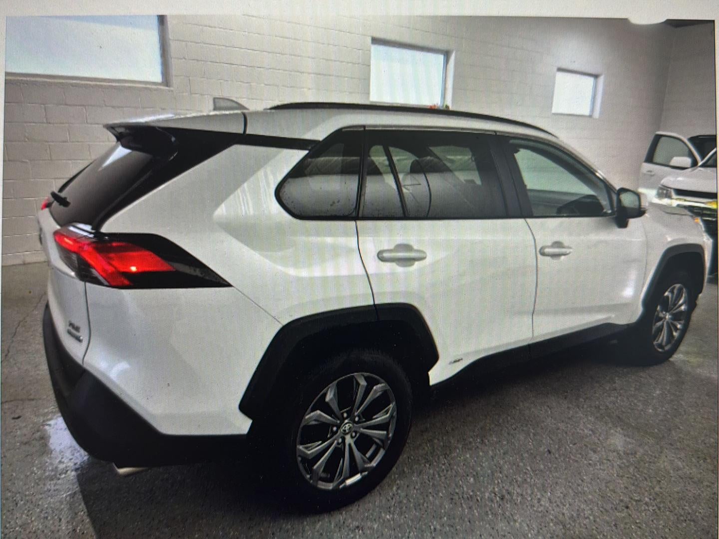 2024 Toyota RAV4 Hybrid XLE Premium