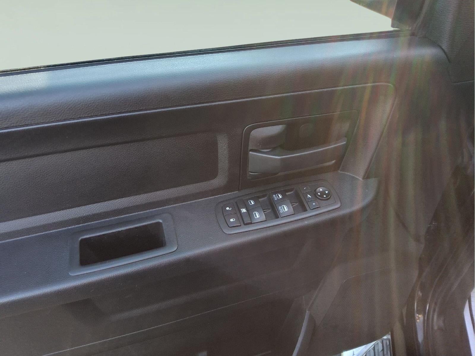 2020 RAM 2500 Tradesman Crew Cab 4x4 6'4" Box