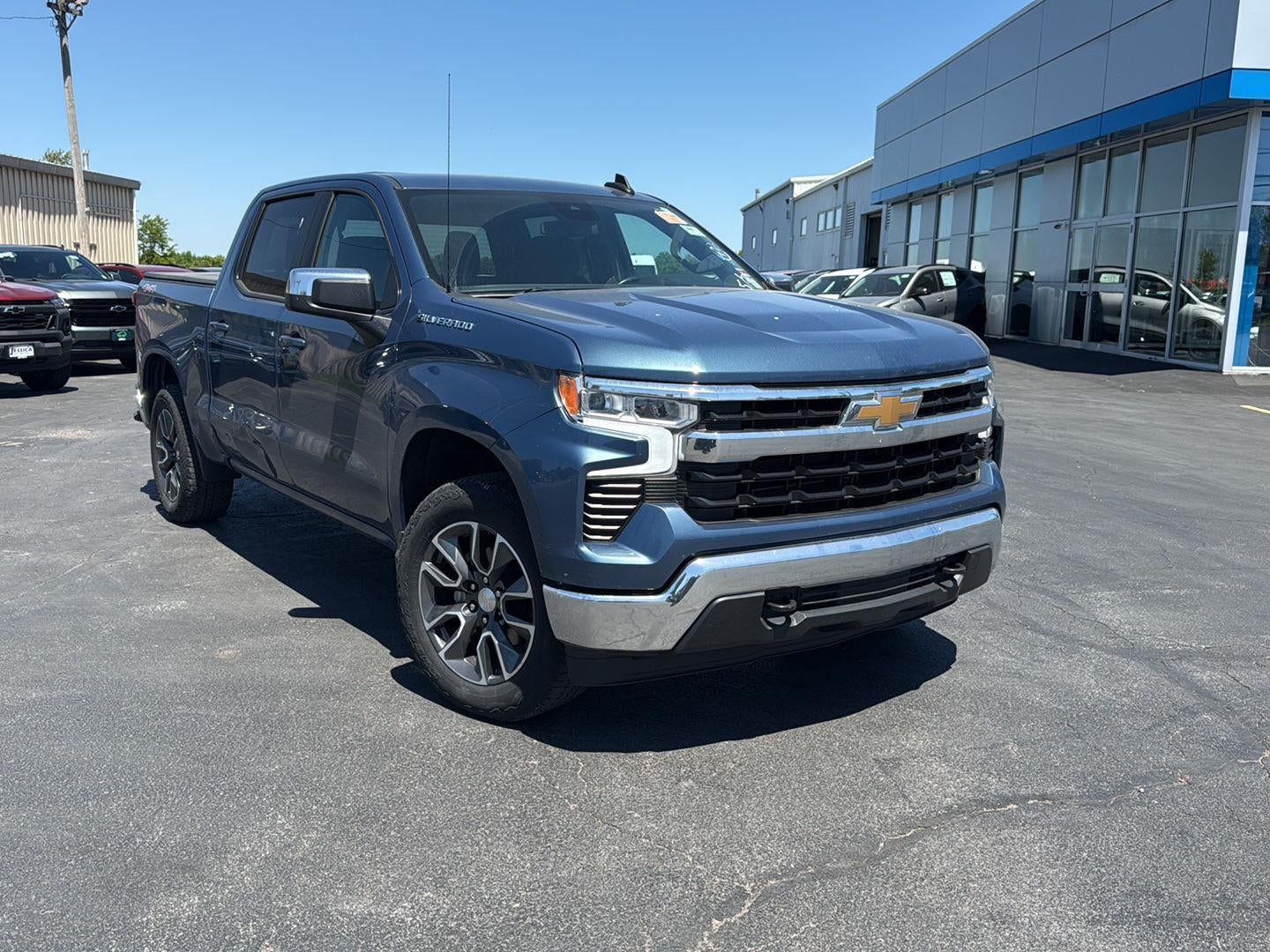2024 Chevrolet Silverado 1500 LT (2FL)