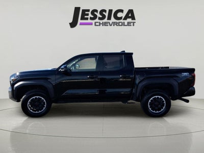 2024 Toyota Tacoma 4WD SR5