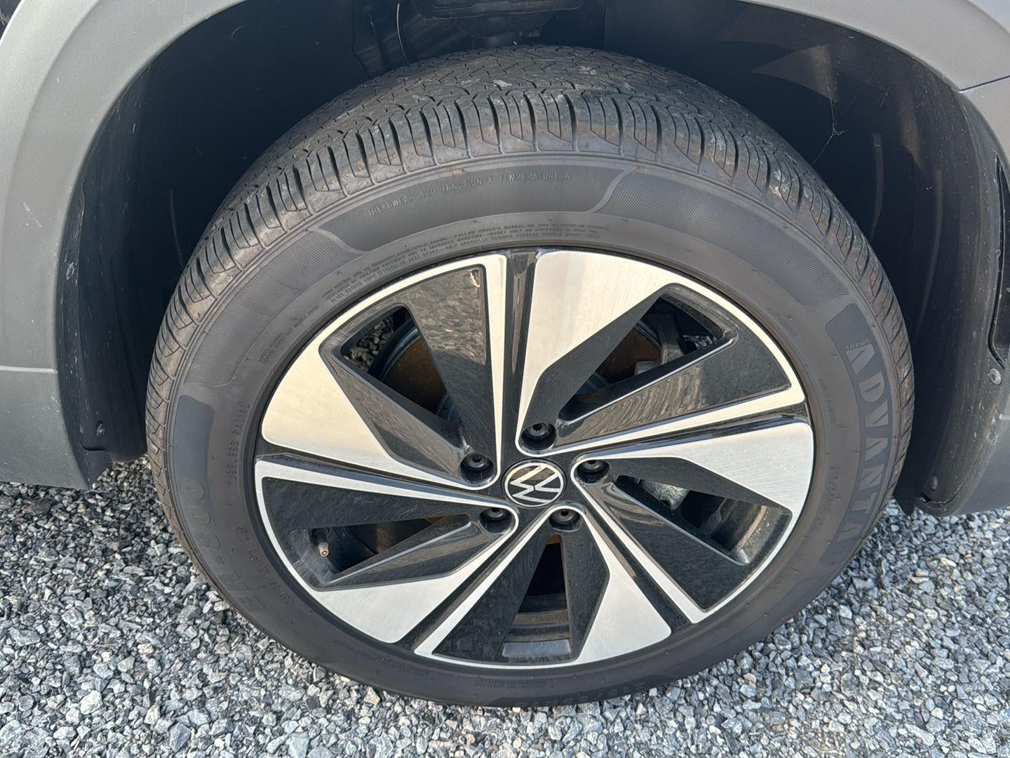 2024 Volkswagen Taos 1.5T SE