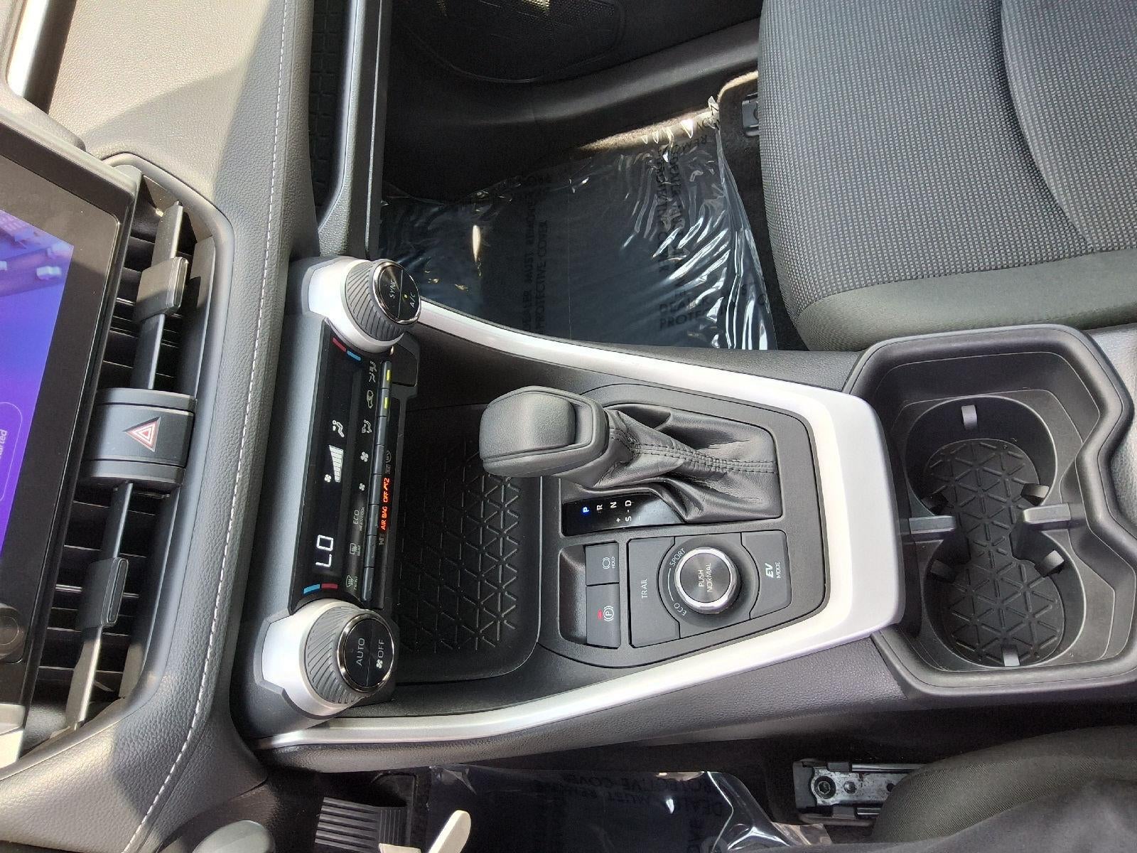 2023 Toyota RAV4 Hybrid LE