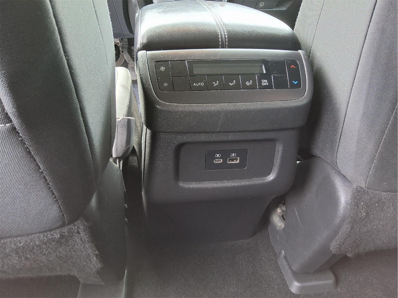 2022 Nissan Pathfinder SV 4WD