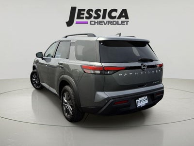 2022 Nissan Pathfinder SV 4WD