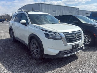 2022 Nissan Pathfinder SL 4WD
