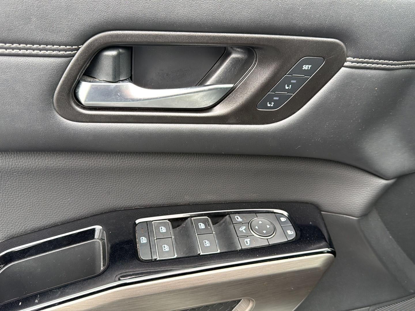 2024 Nissan Pathfinder Platinum 4WD