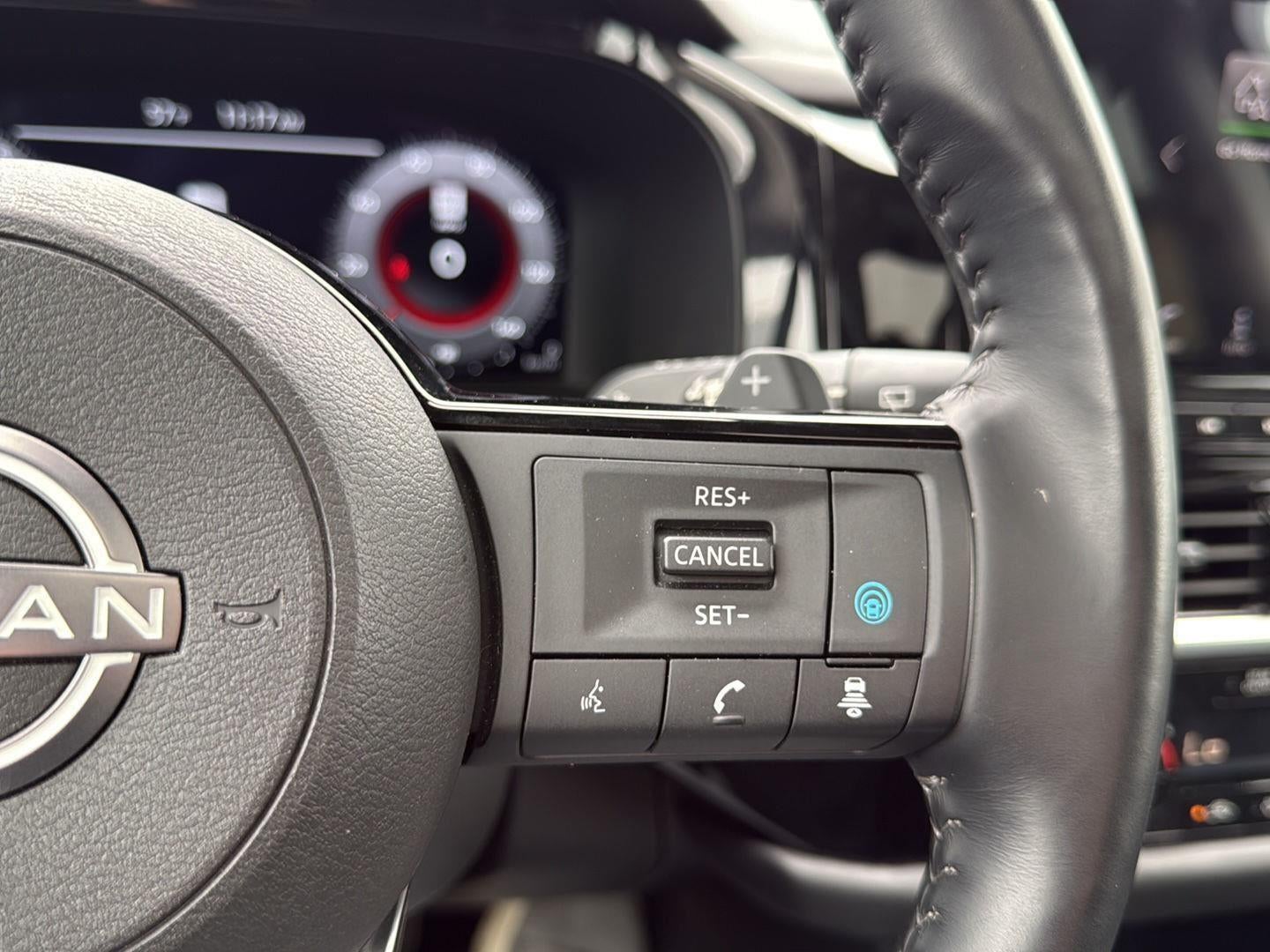 2024 Nissan Pathfinder Platinum 4WD