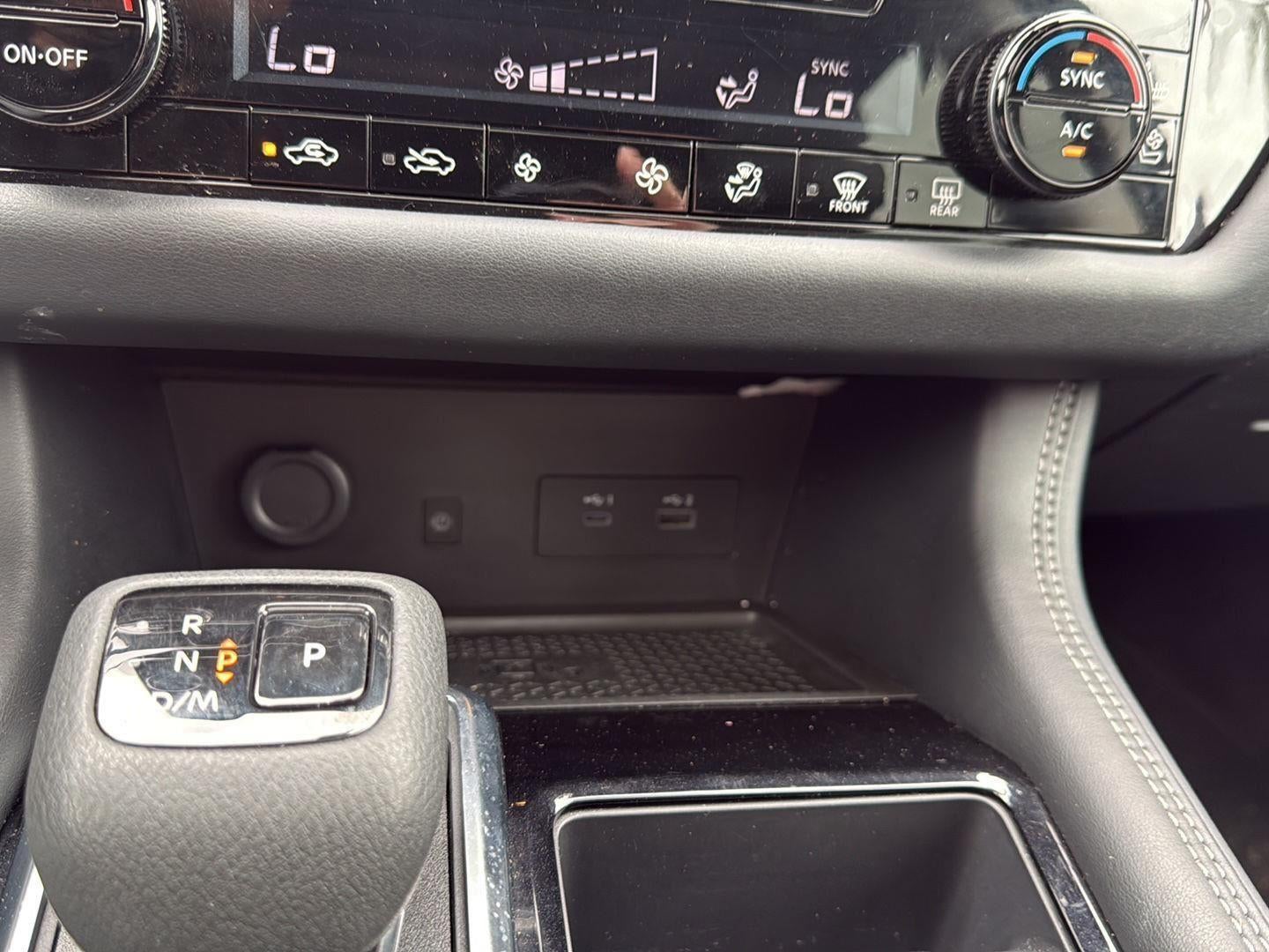 2024 Nissan Pathfinder Platinum 4WD
