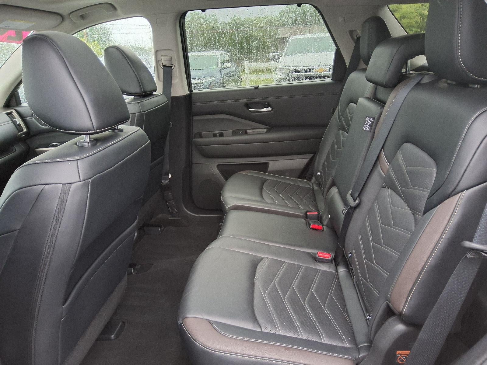 2024 Nissan Pathfinder Platinum 4WD