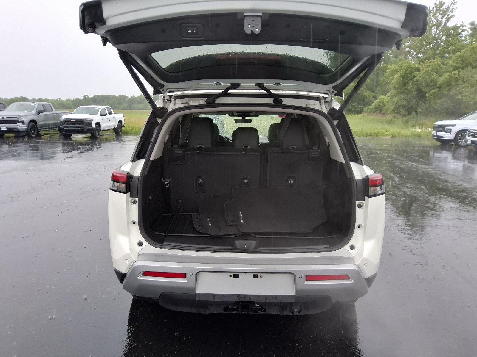 2024 Nissan Pathfinder Platinum 4WD