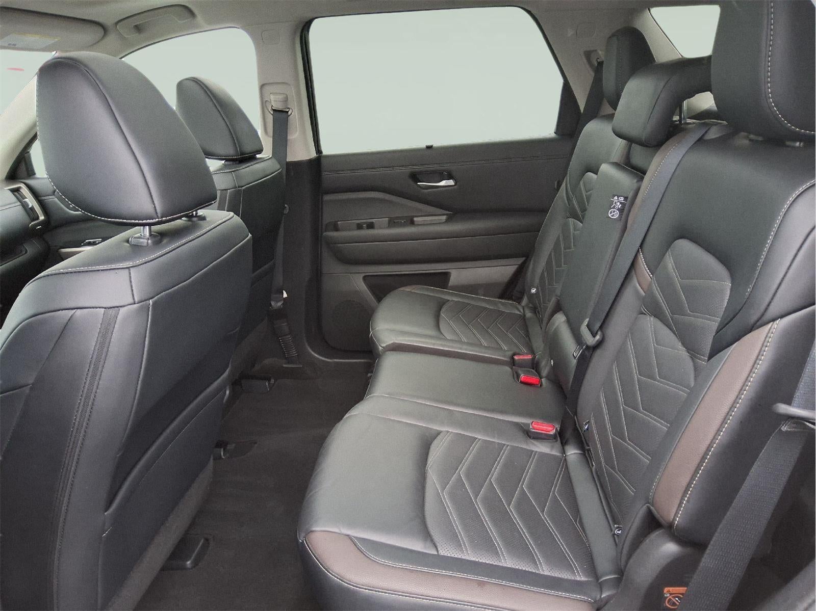 2024 Nissan Pathfinder Platinum 4WD