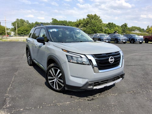 2025 Nissan Pathfinder Platinum