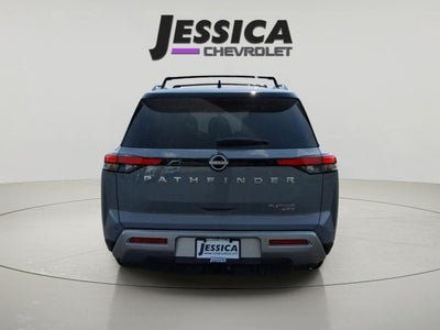 2025 Nissan Pathfinder Platinum